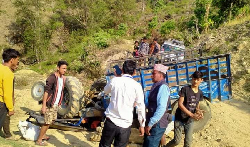 डोटीमा ट्र्याक्टर दुर्घटना हुँदा कैलालीका एक जनाको मृत्यु